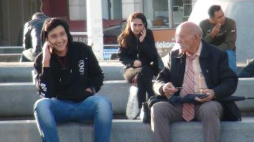 (&ouml;zel Haber) Taksim&rsquo;de Yaşlı Adamın Sapıklık Yaptığı İddiası