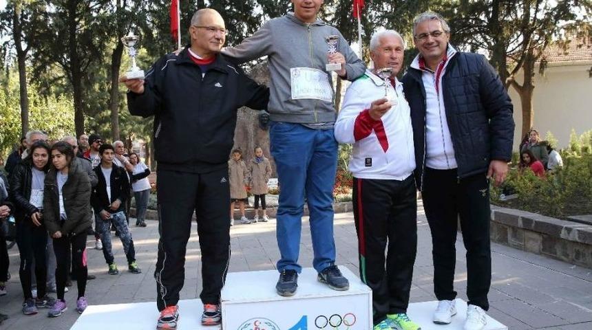 Karşıyaka, Ata&rsquo;dan Ana&rsquo;ya Koşuyor