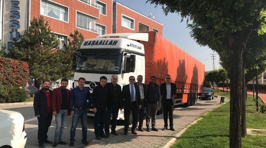 Pursaklar&rsquo;dan Suriyeli Sığınmacılara 38. Yardım Tırı Gitti