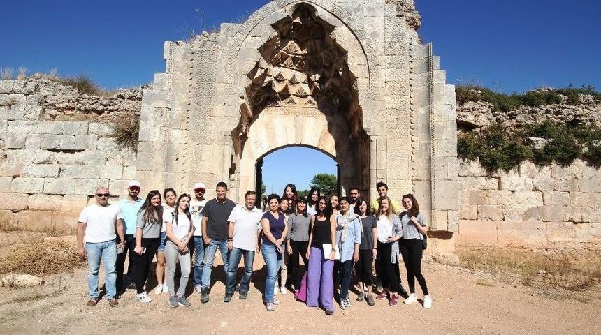 Odt&uuml; Y&uuml;ksek Lisans &Ouml;ğrencileri D&ouml;şemealtı&rsquo;nda