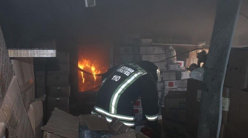 İş Yeri Deposunda Korkutan Yangın