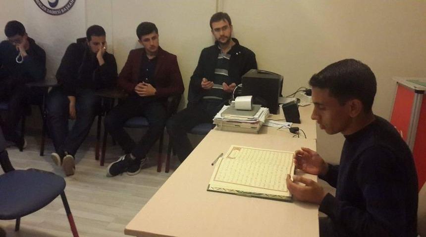 Eskişehir&rsquo;de Okuyan Misafir &Ouml;ğrenciler, Somali İ&ccedil;in Hatim Duası Okudu