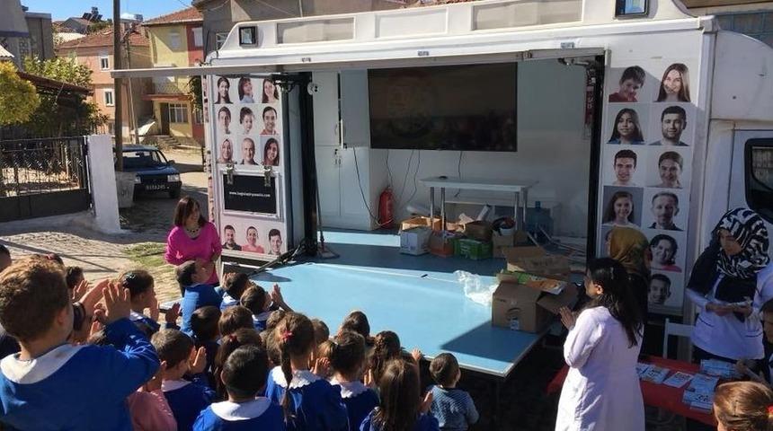 Sağlıklı Yaşam Aracı, Öğrencilerle Buluştu