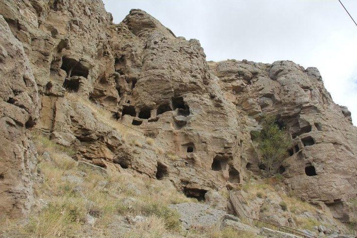 Sivas’taki 4 Bin 500 Yıllık Apartman Sistemi G1