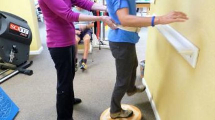 “uygun Rehabilitasyon İle Yaşlı Grubun Düşmeleri Önlenebilir”