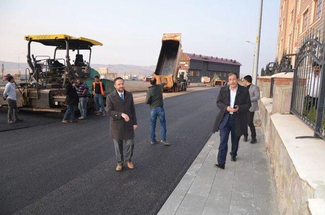 Palandöken Belediyesi Asfalt Çalışmalarını Hız Kesmeden Sürdürüyor