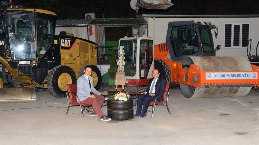 Belediye Başkanı&rsquo;ndan Sosyal Medyada Canlı Yayınla Halk G&uuml;n&uuml;