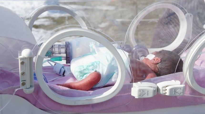 1 G&uuml;nl&uuml;k Din&ccedil;er Bebek Ambulans Helikopterle Ankara&rsquo;ya Sevk Edildi