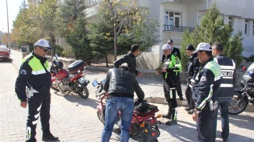 Nevşehir&rsquo;de 18 Motosiklete 13 Bin 443 Lira Para Cezası Kesildi