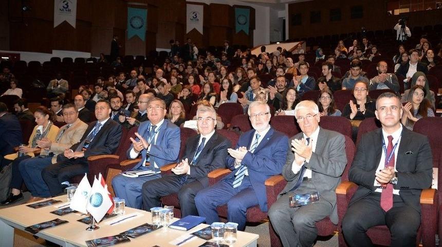 Uluslararası İlişkiler Uludağ &Uuml;niversitesi&rsquo;nde Masaya Yatırıldı