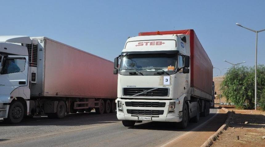 Bm&rsquo;den Suriye&rsquo;ye 18 Tırlık İnsani Yardım