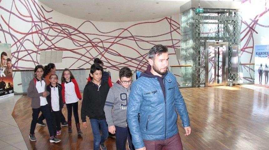 Öğrenciler Sinema İle Buluşuyor