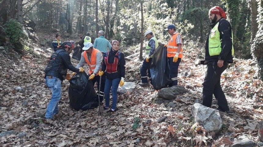 Yıldırım Kent Ormanı&rsquo;nda Temizlik Harekatı