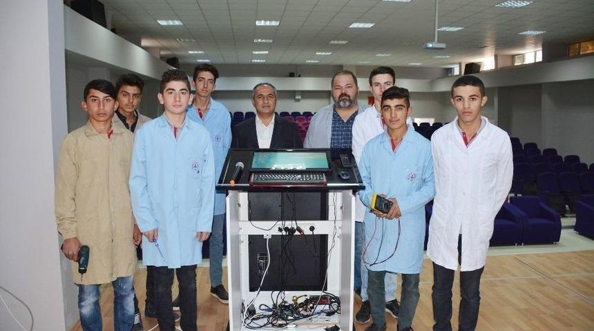 &Ouml;ğrencilerden Akıllı K&uuml;rs&uuml;