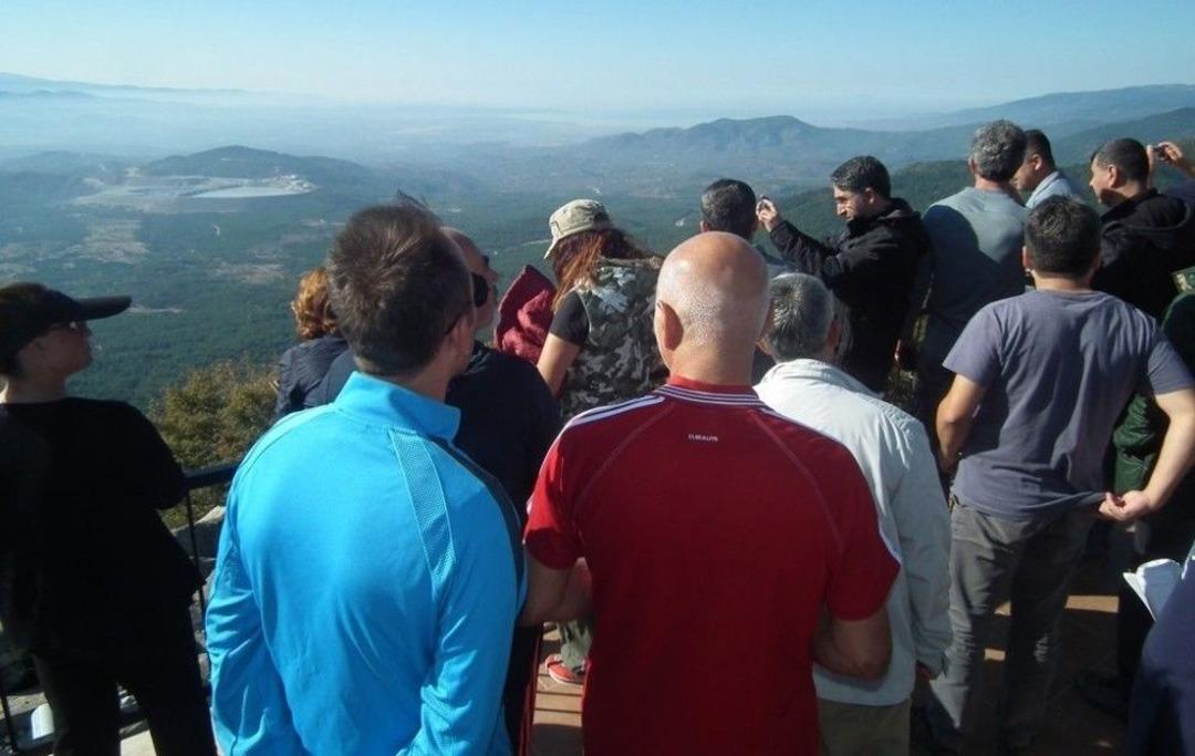 Havran&rsquo;da &ldquo;bengi İle Zirveye&rdquo; Sloganı İle Eybek Dağı&rsquo;na &Ccedil;ıktılar