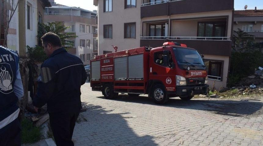 Biga&rsquo;da Metruk Ev Yangını