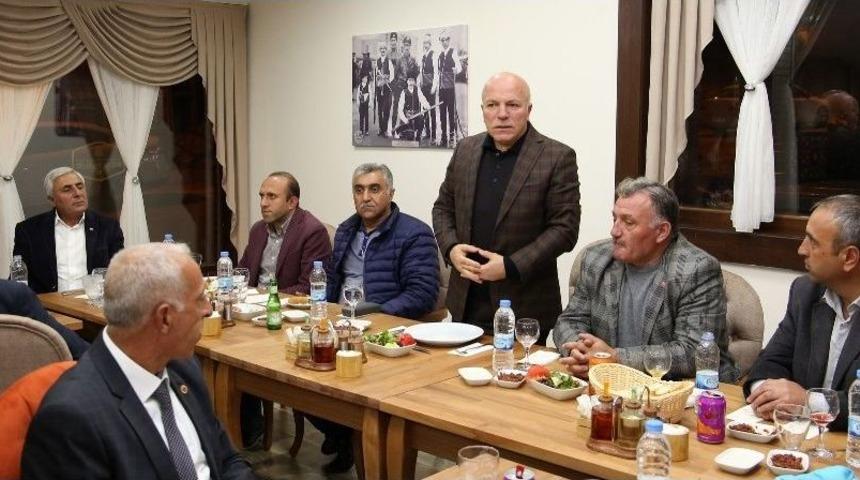 Şenkayalılardan Başkan Sekmen’e Yatırım Teşekkürü