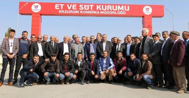 Şenkayalılardan Başkan Sekmen’e Yatırım Teşekkürü