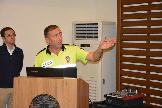 Ortaca&rsquo;da &Ouml;ğrenci Servis Şof&ouml;rlerine Seminer 1