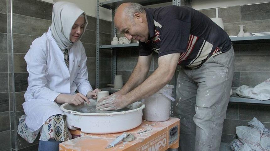 Geleneksel Sanatlar Merkezi&rsquo;nde Eğitimler S&uuml;r&uuml;yor