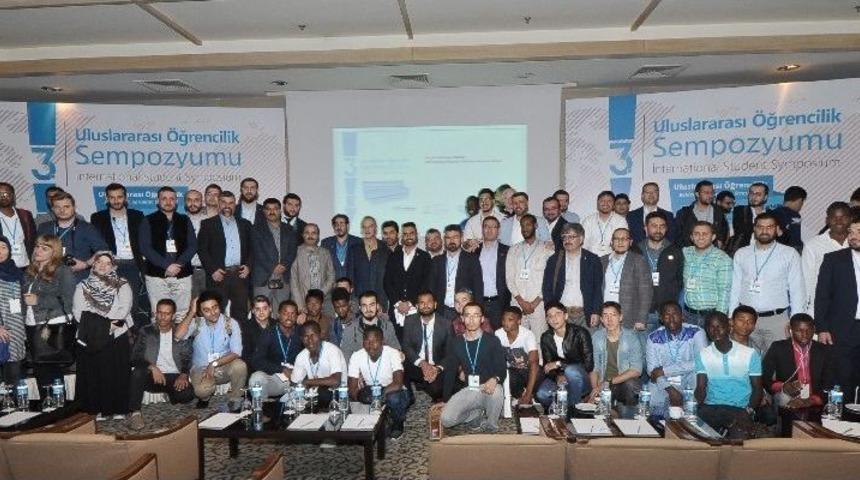 Konya&rsquo;daki 3. Uluslararası &Ouml;ğrencilik Sempozyumu Sona Erdi