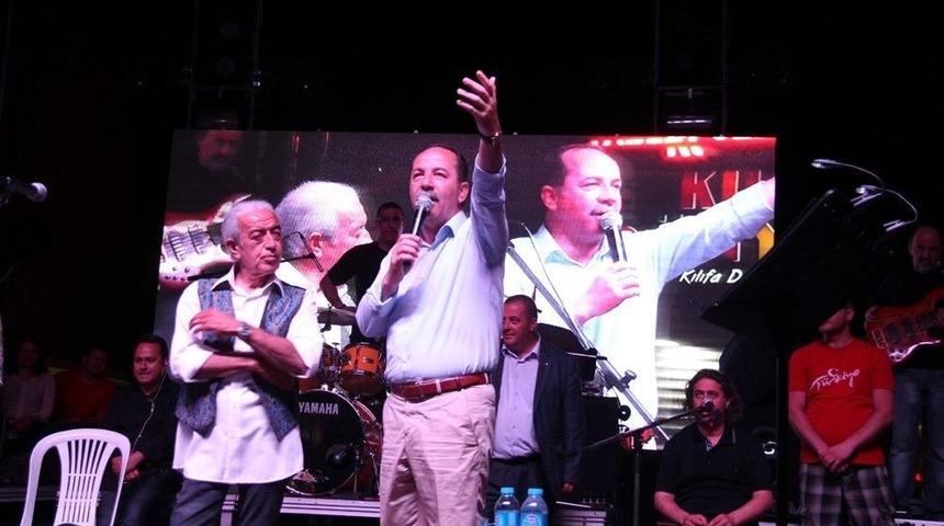 Edip Akbayram&rsquo;la Cumhuriyet Coşkusu