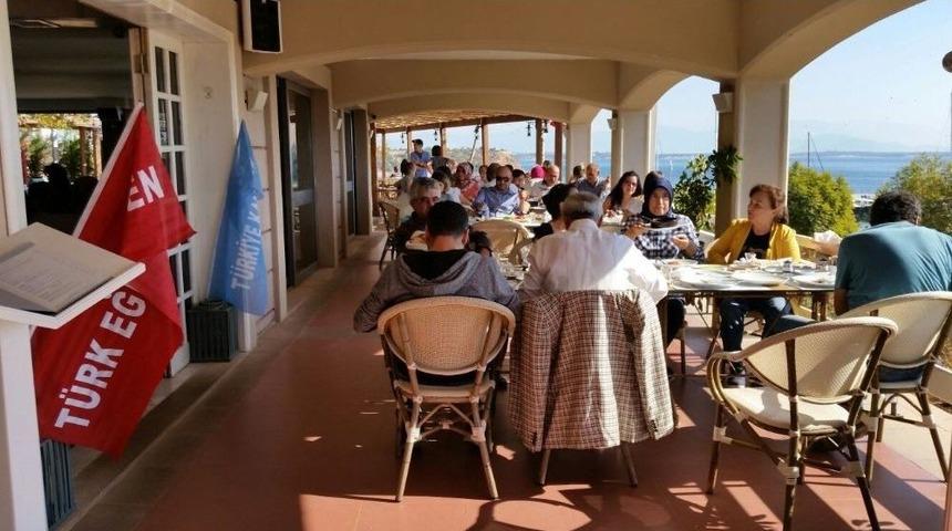 T&uuml;rk Eğitim Sen Didim &Uuml;yeleri Kahvaltıda Buluştu