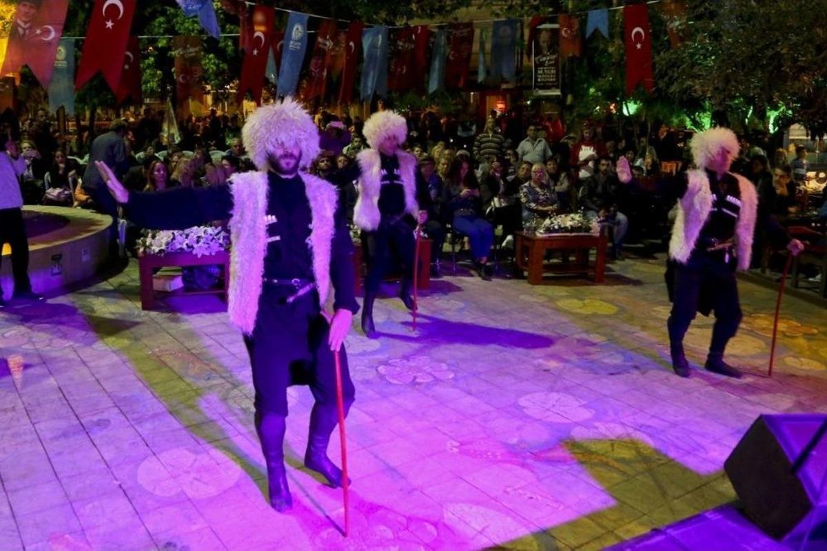 Maltepe&rsquo;de Azebaycan Gecesi