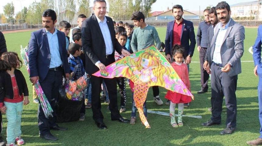 Taşlı&ccedil;ay&rsquo;da U&ccedil;urtma Şenliği D&uuml;zenlendi