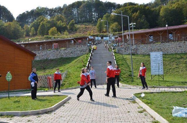 Tdp’den Liselilere Doğa Yürüyüşü