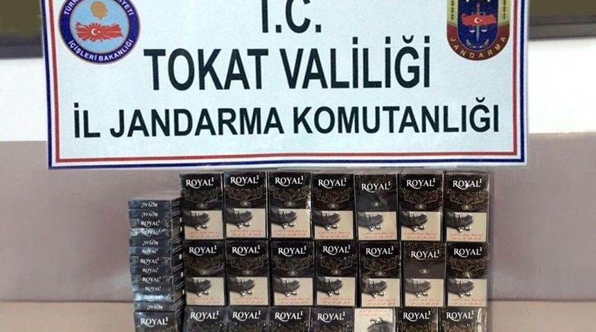 İran Plakalı Otob&uuml;sten Ka&ccedil;ak Sigara &Ccedil;ıktı