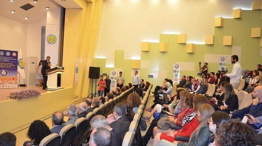 Harran &Uuml;niversitesinde Hemşirelik Kongresi D&uuml;zenlendi