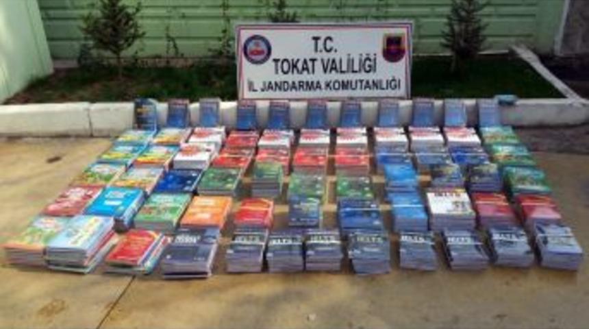 Jandarma Ekipleri 419 Ka&ccedil;ak Kitap Yakaladı