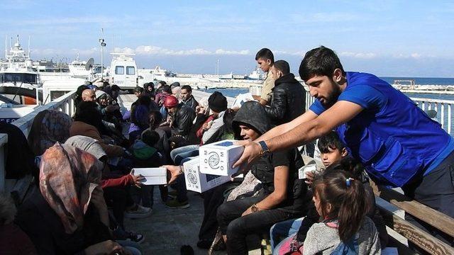 Son 30 Saat İçinde 5 Operasyonda 272 Göçmen Yakalandı