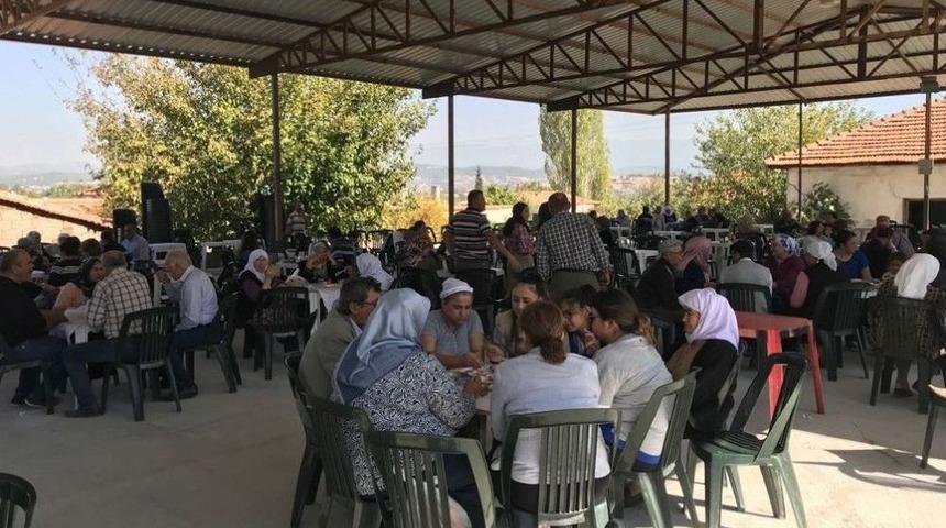 80 Yaşındaki Adam &Ouml;lmeden &Ouml;nce Kendi Mevlidini Okuttu
