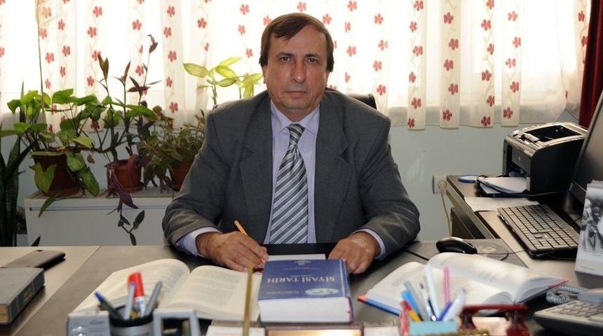 Ocakbaşı Sohbetinin Bu Haftaki Konuğu Do&ccedil;. Dr. Zeki &Ccedil;evik