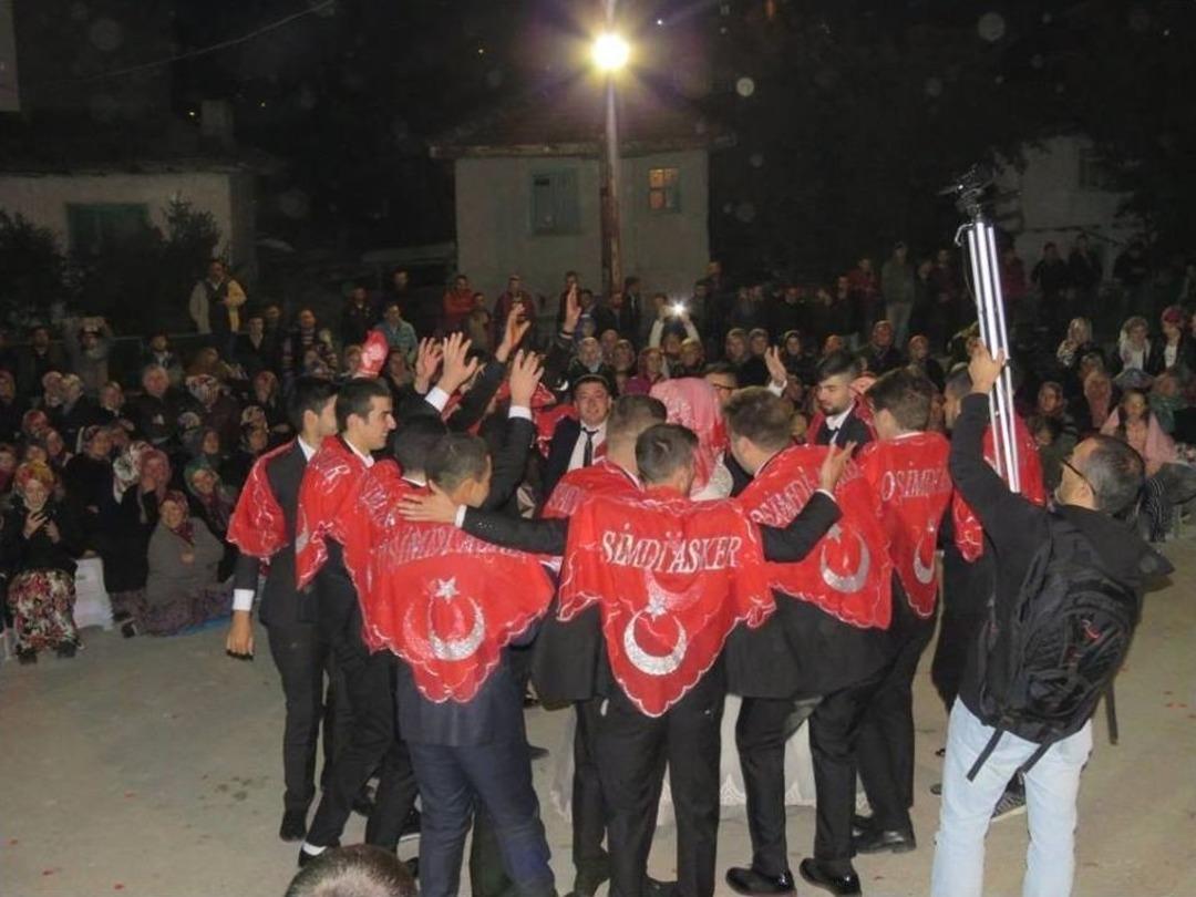 Dodurga&rsquo;da Geleneksel Asker Uğurlama D&uuml;ğ&uuml;n&uuml;