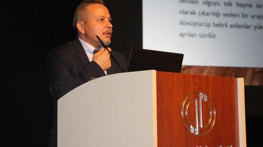 Anadolu &Uuml;niversitesi&rsquo;nde &rsquo;dilimiz Kimliğimizdir Konferansı&rsquo; D&uuml;zenlendi