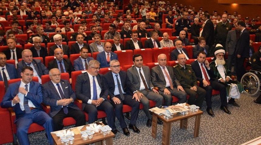 Yunus Emre, Neşet Ertaş K&uuml;lt&uuml;r Ve Sanat Merkezinde Anlatıldı