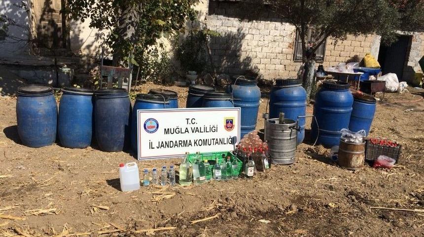 Muğla&rsquo;da 595 Litre Sahte İ&ccedil;ki Ele Ge&ccedil;irildi