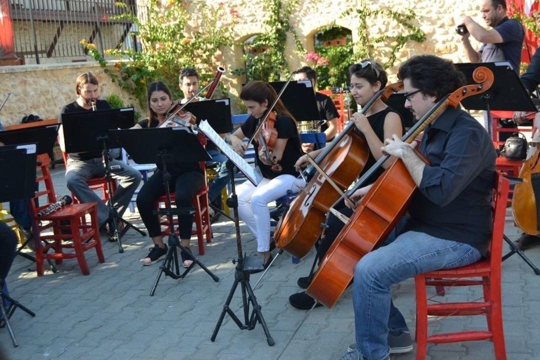 &Ccedil;dso&rsquo;dan Miniklere Konser