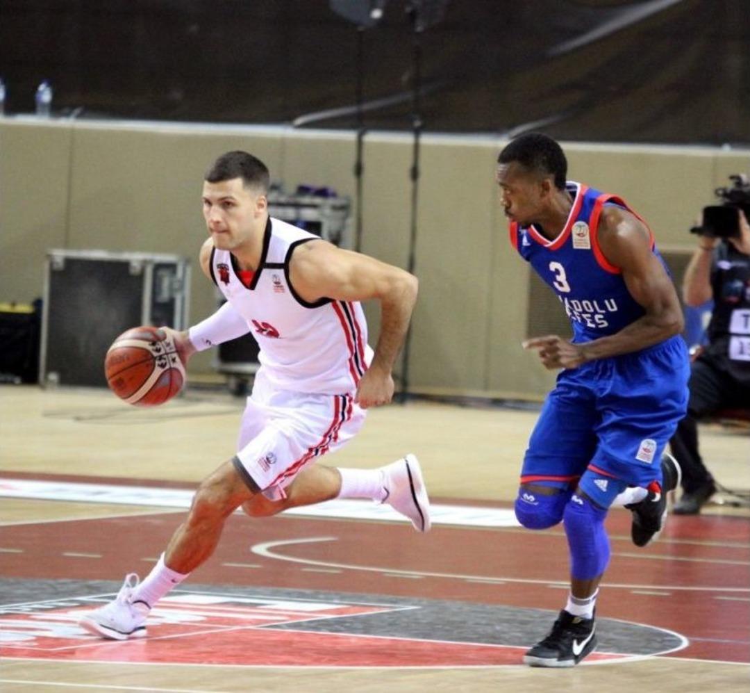 Tahincioğlu Basketbol S&uuml;per Ligi: Eskişehir Basket: 84 - Anadolu Efes: 86
