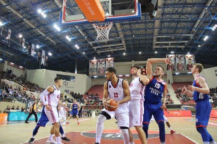 Tahincioğlu Basketbol Süper Ligi: Eskişehir Basket: 84 - Anadolu Efes: 86 G3