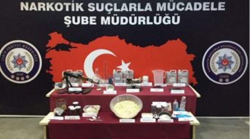 L&uuml;ks Sitede &rsquo;fakir Kokaini&rsquo; &Uuml;reten İmalathane Ortaya &Ccedil;ıktı