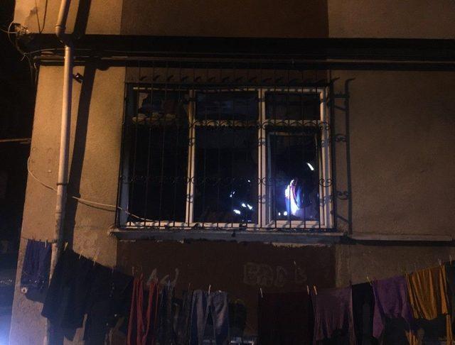 İstanbul&rsquo;da Korkutan Yangında Can Pazarı 3