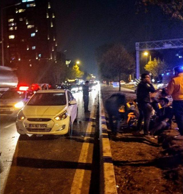 (özel Haber) Sahil Yolunda Makas Atan Sürücü Dehşeti: 5 Yaralı