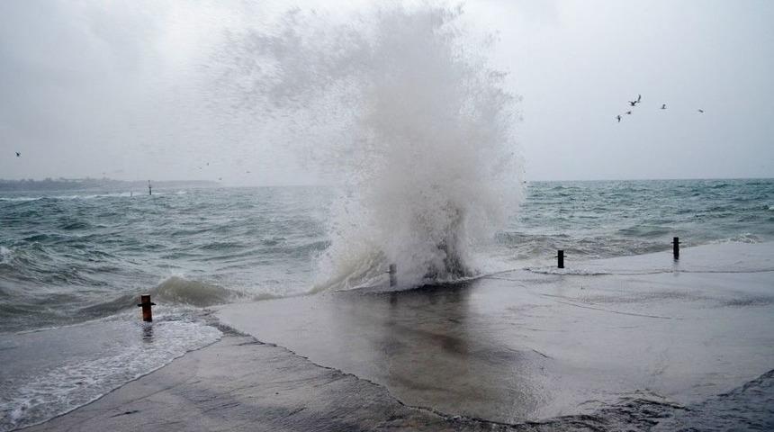 Sağanak Yağış Didim&rsquo;de Hayatı Olumsuz Etkiledi