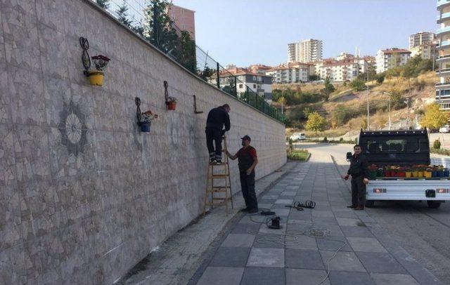 Pursaklar’da Ertuğrul Gazi Parkı Rengarenk Oldu