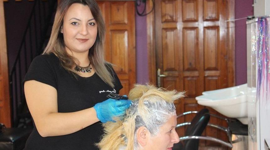 Mevsimsel Ge&ccedil;işlerde Sa&ccedil;lar Daha Fazla D&ouml;k&uuml;l&uuml;yor