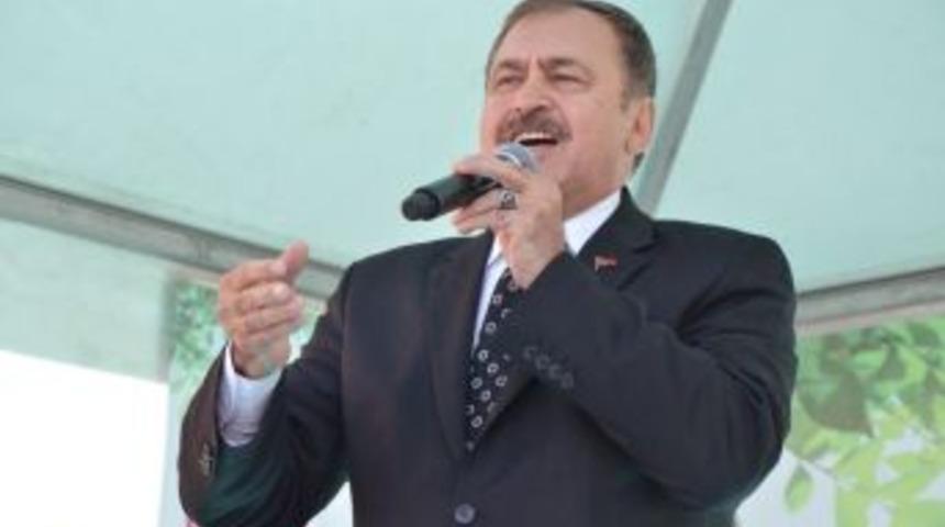 Orman Ve Su İşleri Bakanı Eroğlu İzmir İ&ccedil;in İmzayı Attı